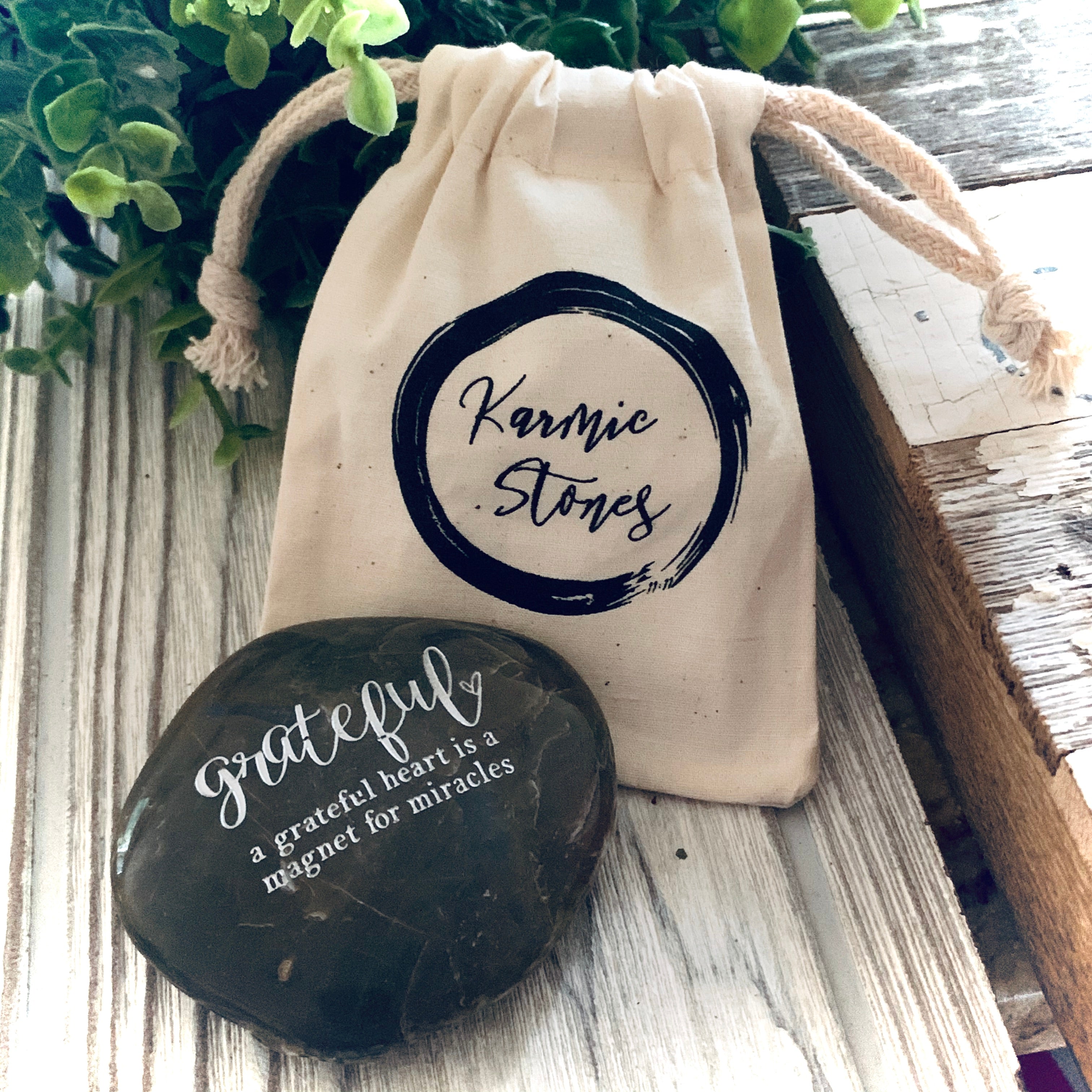 A Grateful Heart Is a Magnet For Miracles ~ Engraved Inspirational Rock